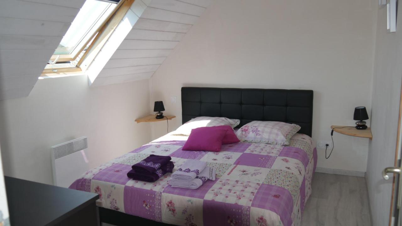 La Ferme Guibel Bed and Breakfast Plouzélambre Exteriör bild